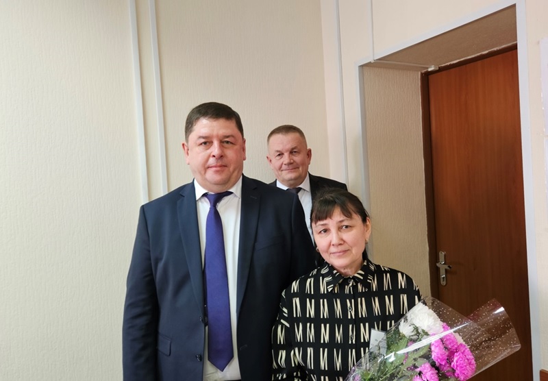 Награждена медалью.
