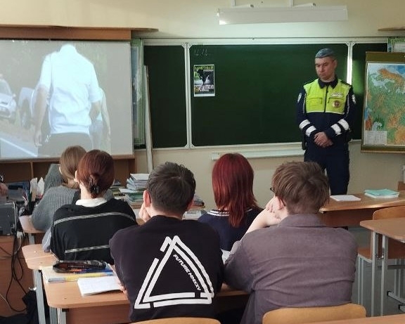 Мероприятия по снижению дорожно-транспортных происшествий с участием несовершеннолетних.
